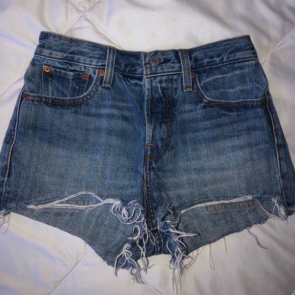 Levi’s high rise shorts